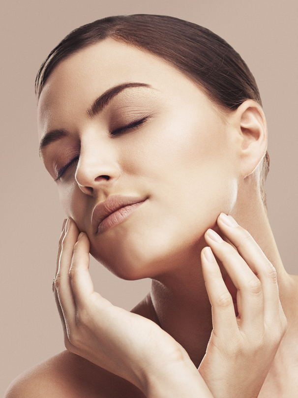 Behandlung Hautverjüngung, Plastische Chirurgie Berlin, AesthetiCum, Dr. Ahrens