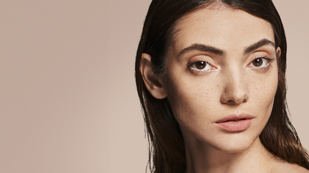 Behandlung Buccal Fat Removal, Plastische Chirurgie Berlin, AesthetiCum, Dr. Ahrens