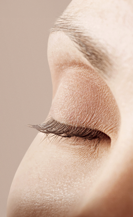 Behandlungen Auge, Plastische Chirurgie Berlin, AesthetiCum, Dr. Ahrens